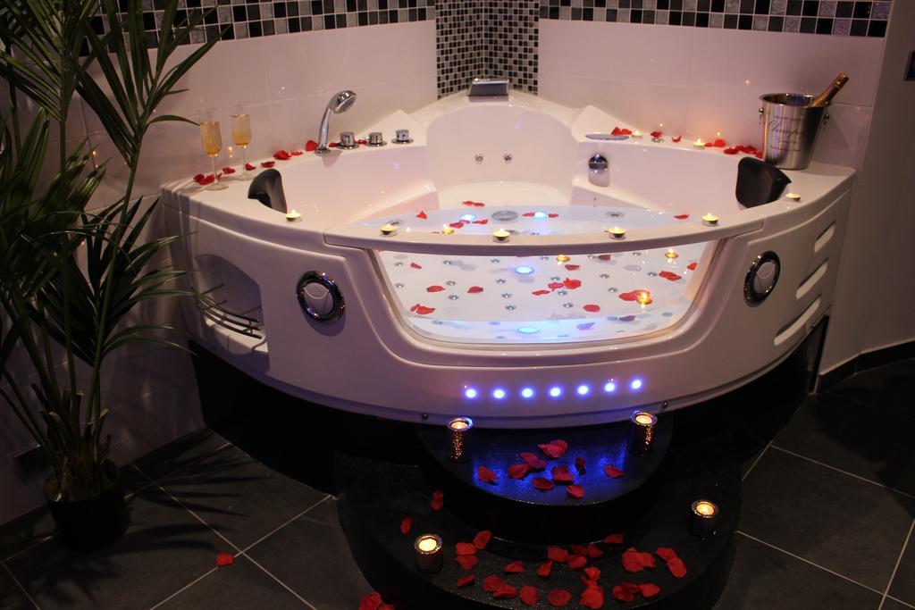 Le Love Spa Lyon Room photo